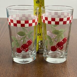 Cherry Decorated Drinking Glasses Set, Red Checkered Rim, 2-Piece Round